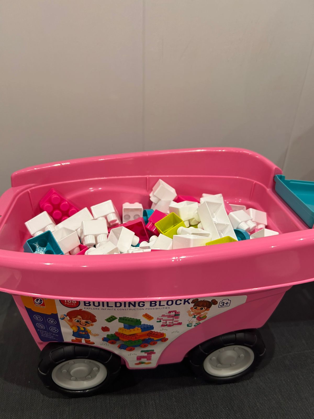 Rolling Building Blocks Trolley 168pcs (Ages 3+) Pink | C963257 | CityGo